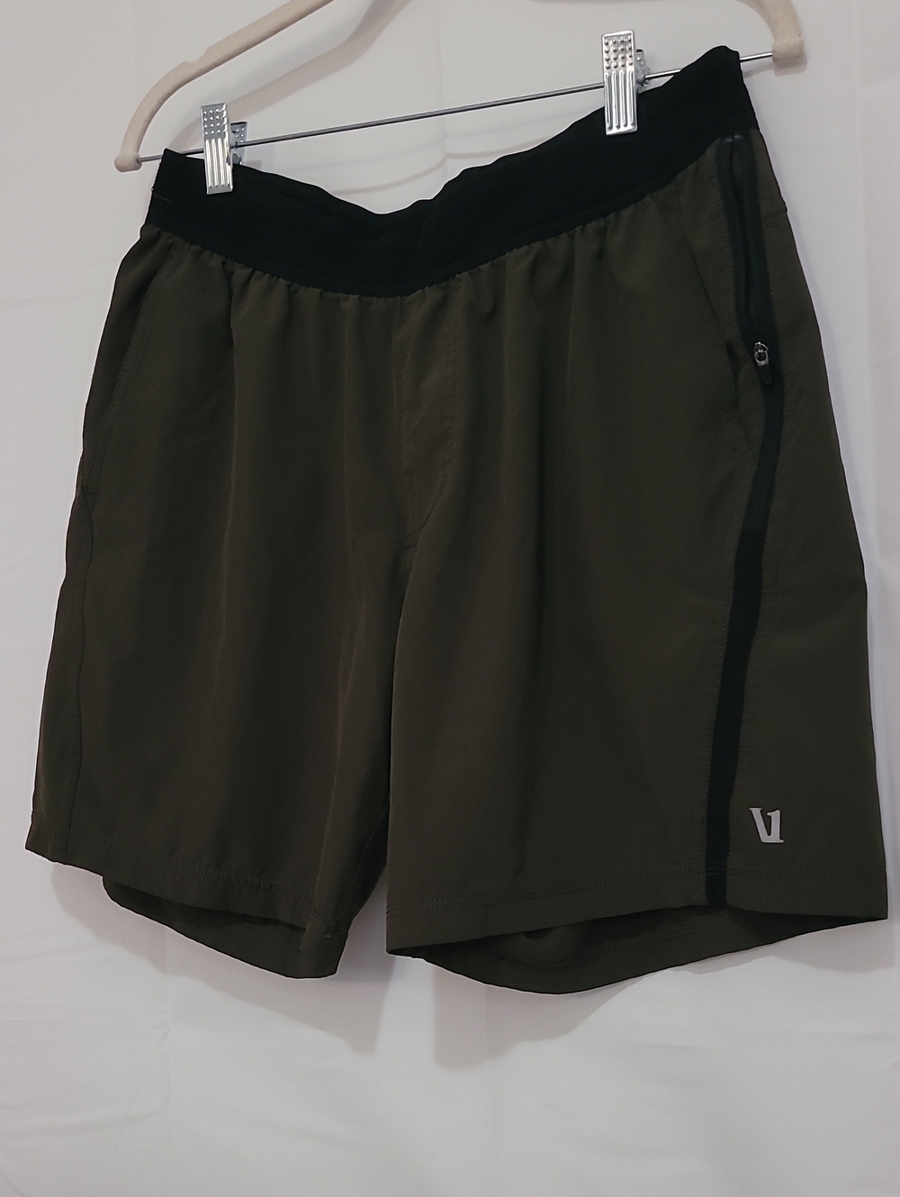 Vuori 🛍Olive Green Athletic Shorts with Black Waistband